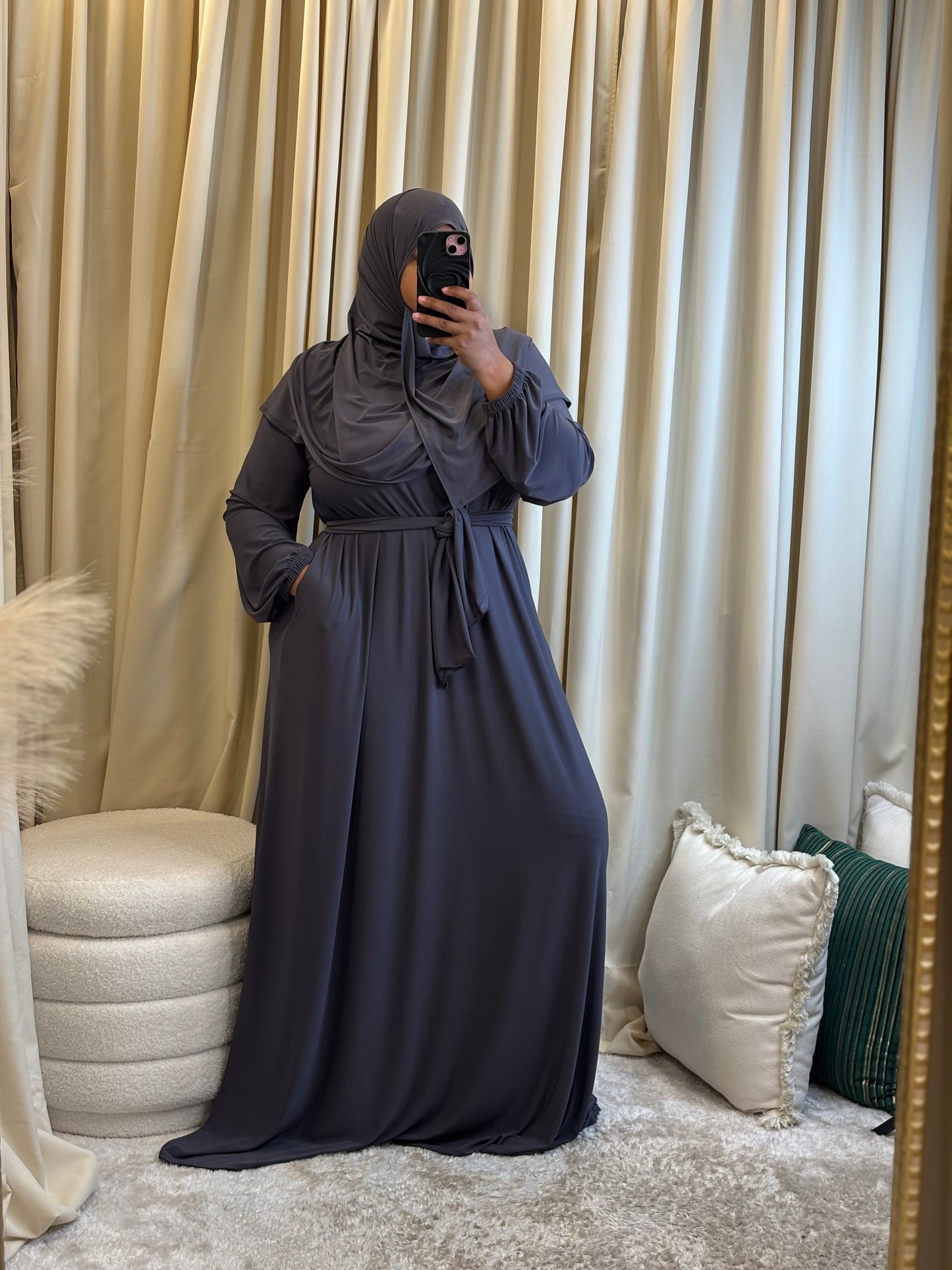 THE DRESS (GRAY)