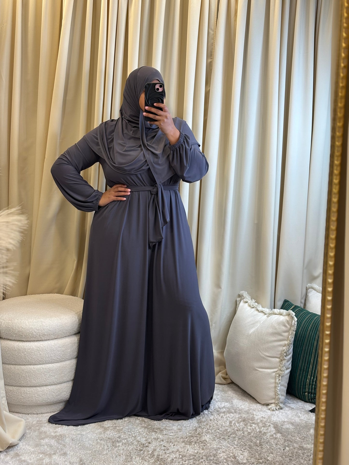 THE DRESS (GRAY)