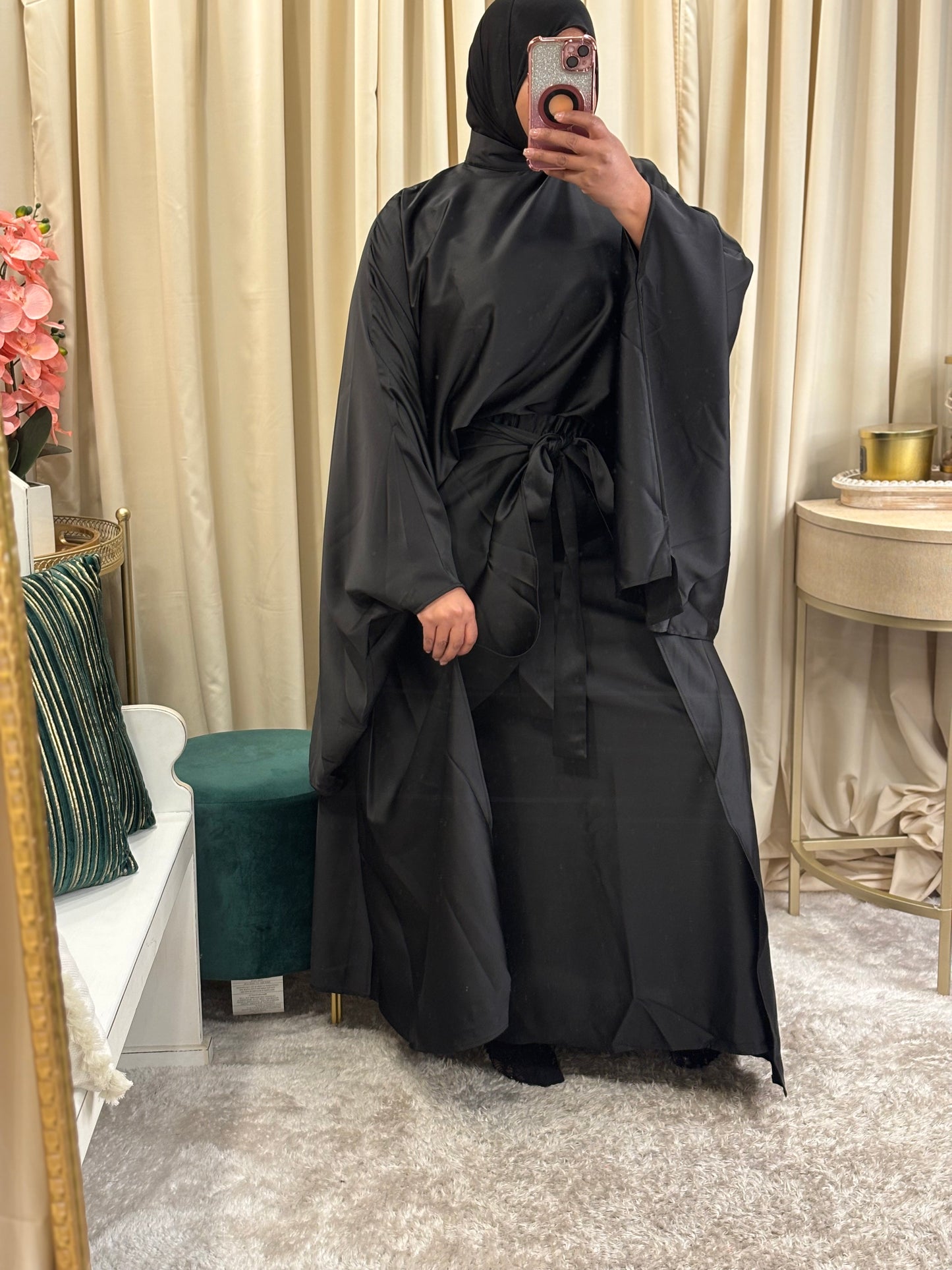 CLASS ACT (BLACK)