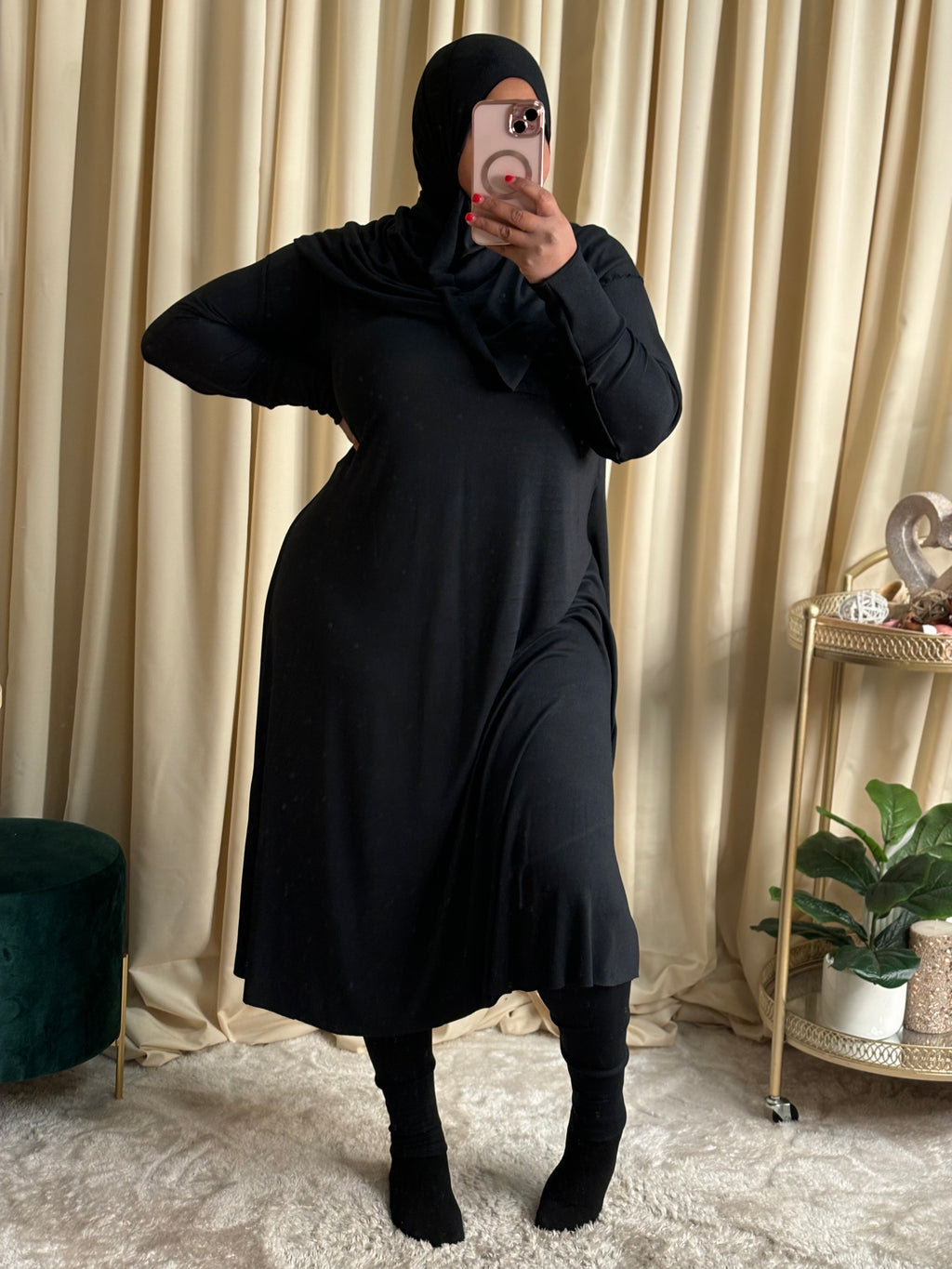 NETFLIX & CHILL (RIBBED BLACK)