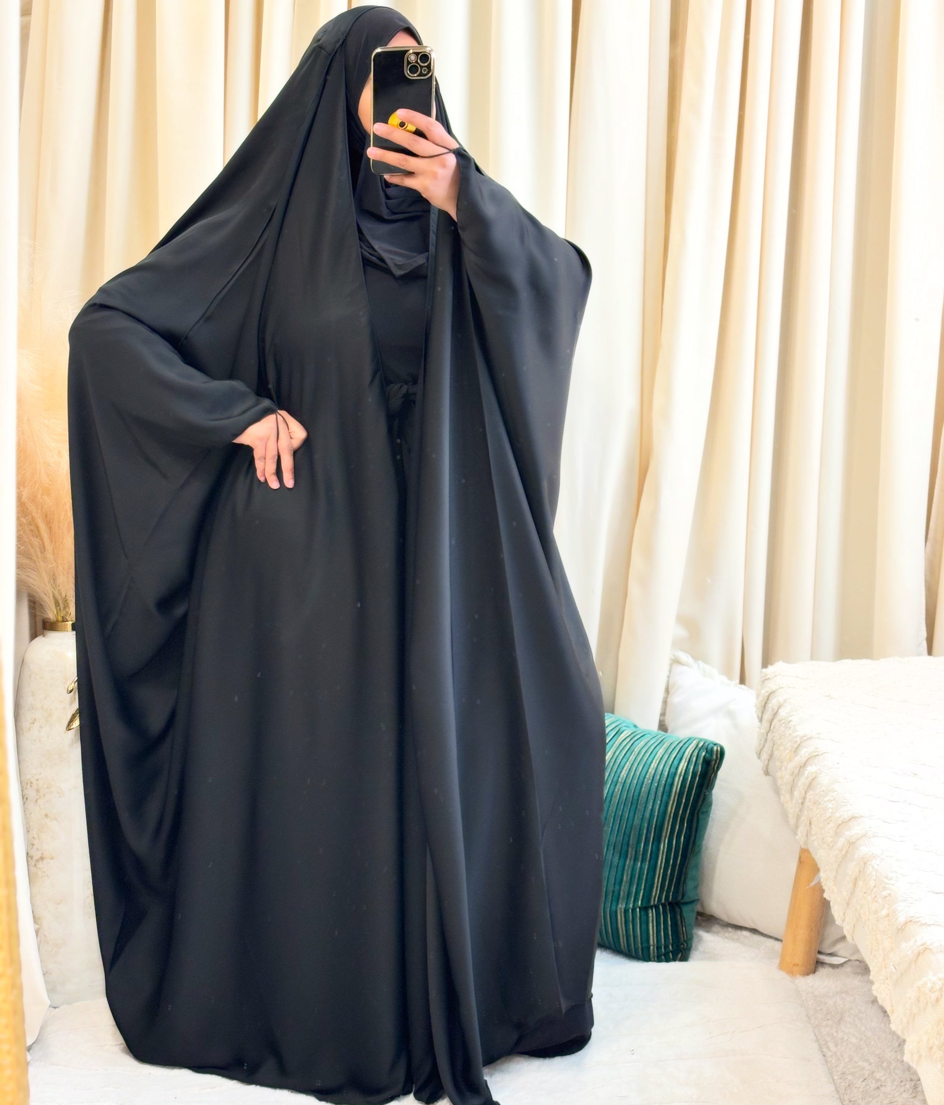 MELLE (BLACK)