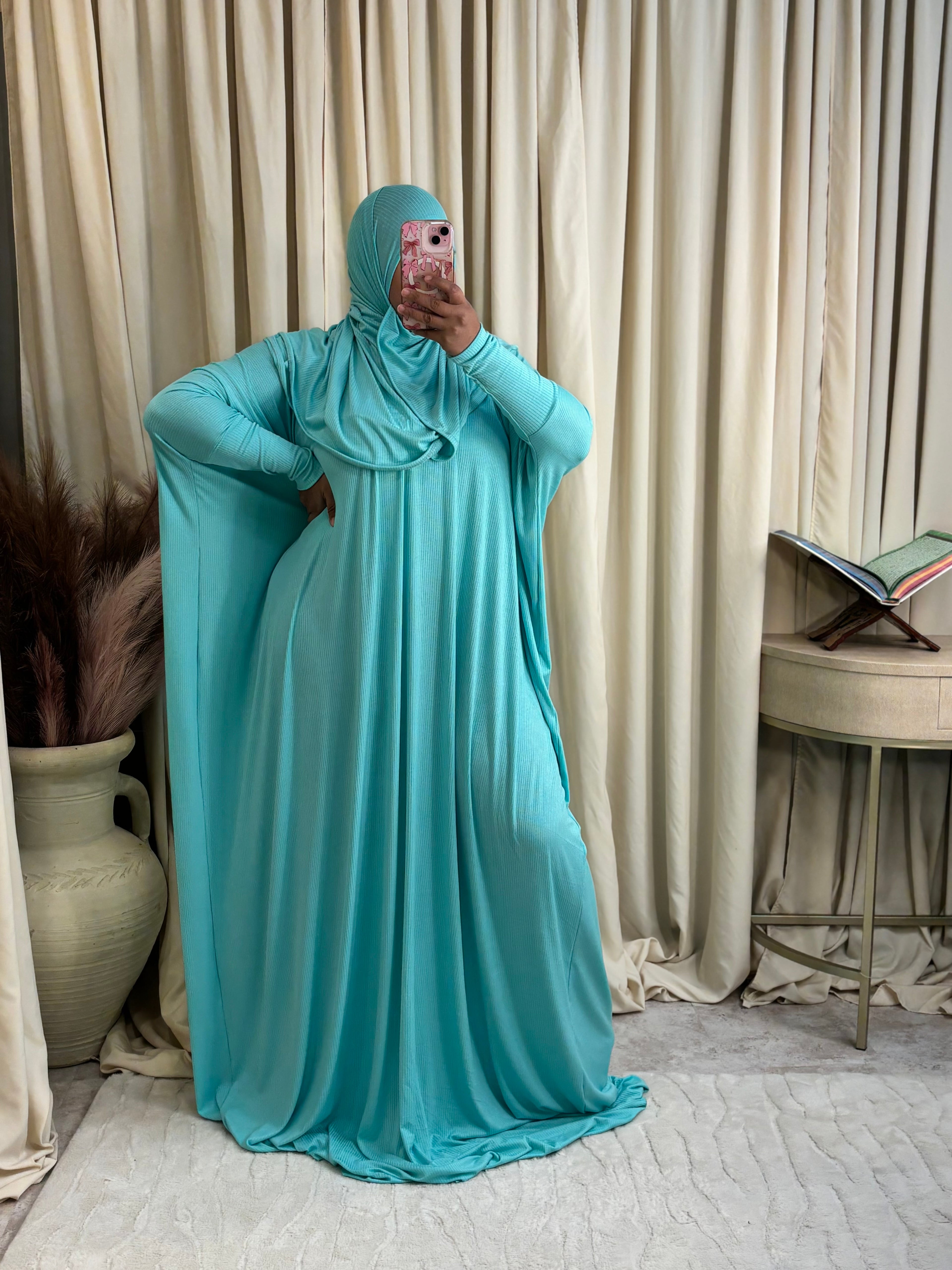 NAIMAH (TIFFANY BLUE)