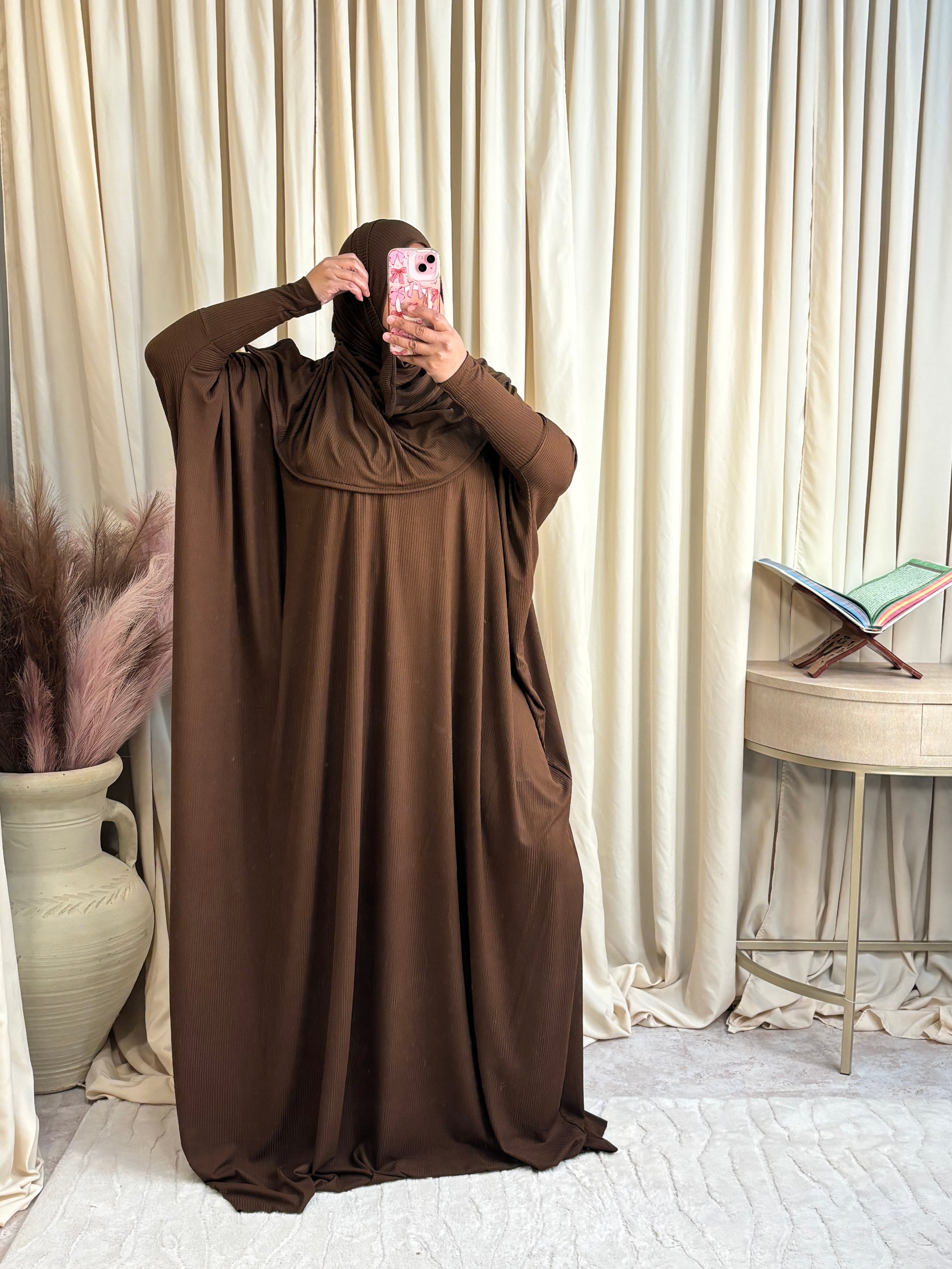 NAIMAH (BROWN)