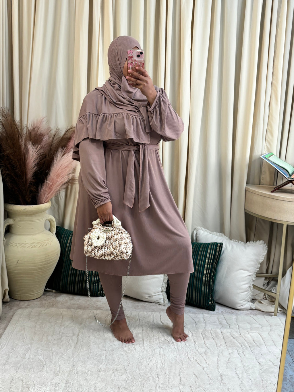 NETFLIX & CHILL (MAUVE)
