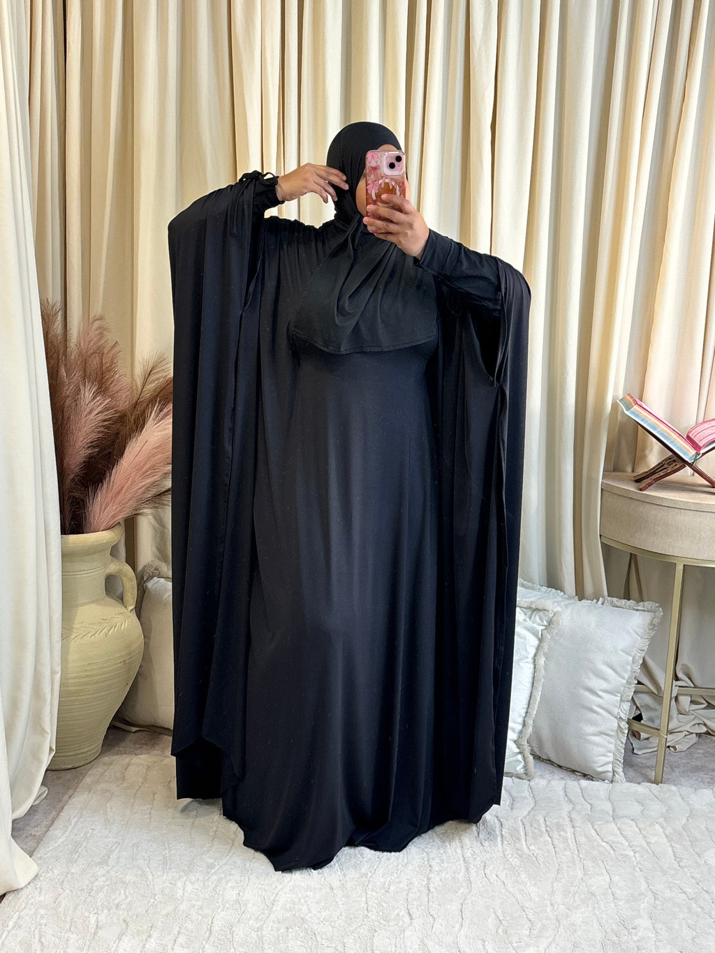 HAWA (BLACK)