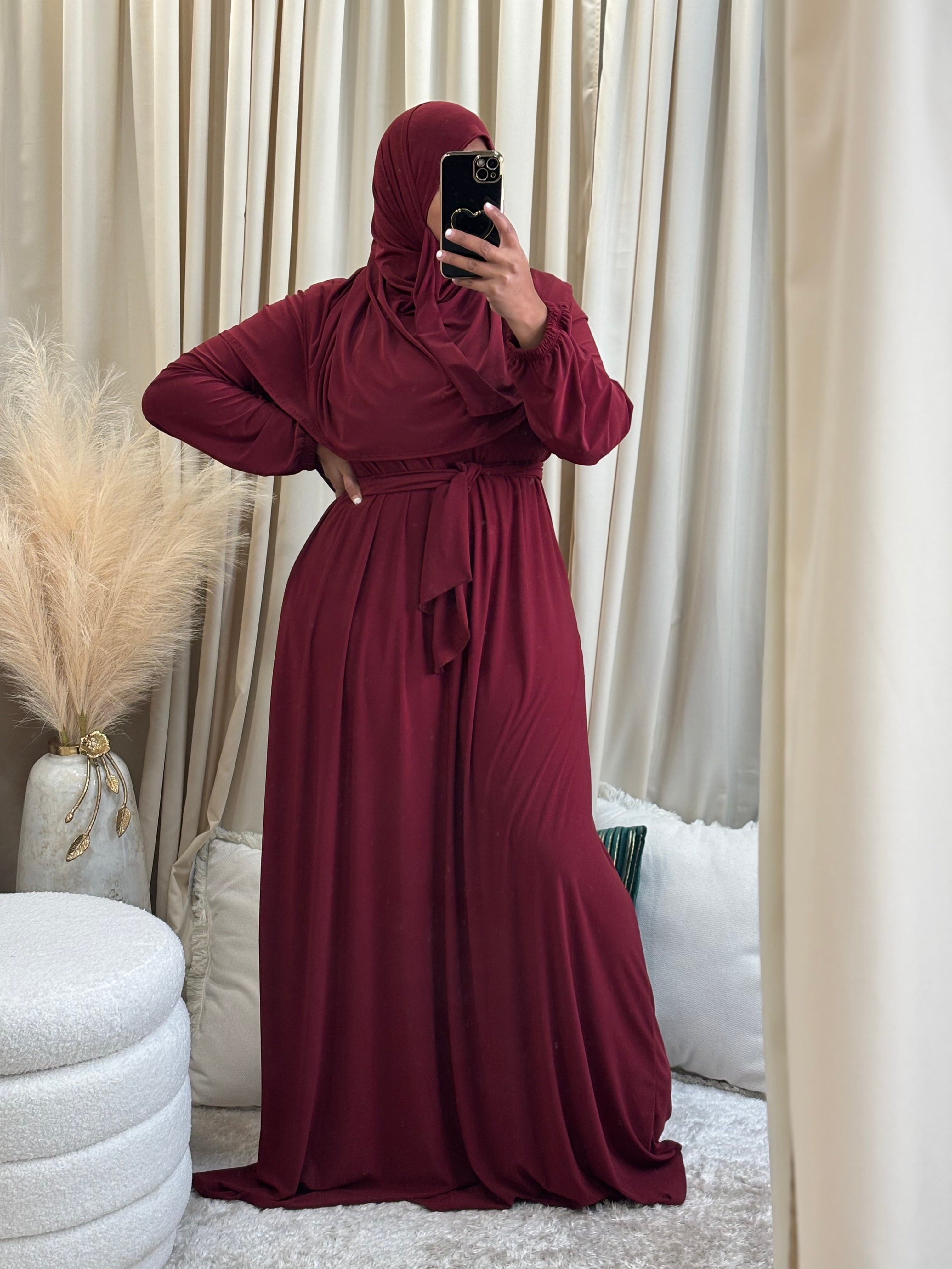 THE DRESS (WINE)