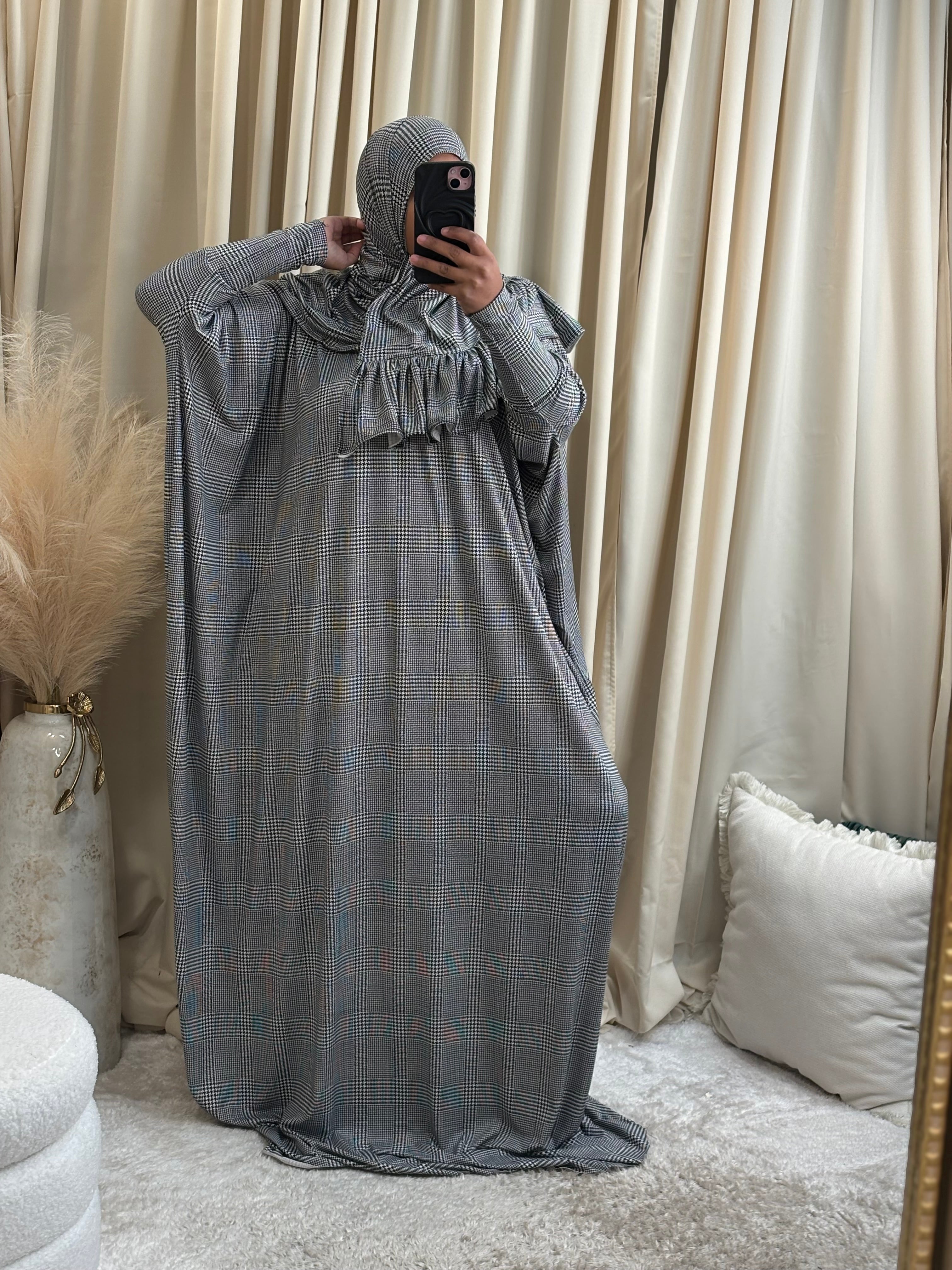 NAIMAH (HOUNDSTOOTH)
