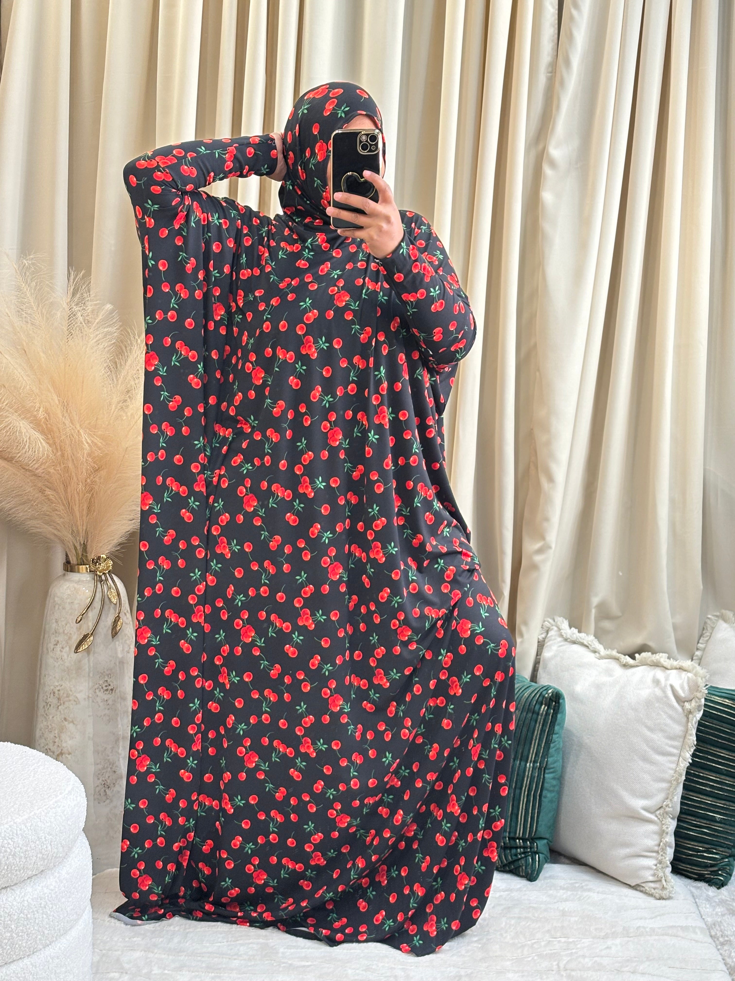 5 A DAY (BLK/CHERRIES)