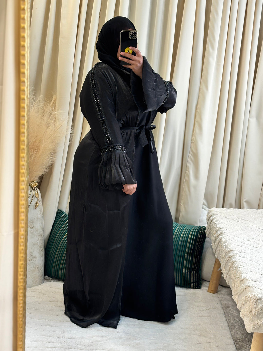 INDIA (BLACK)